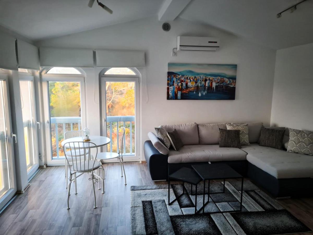 Villa Mena Вир Екстериор снимка